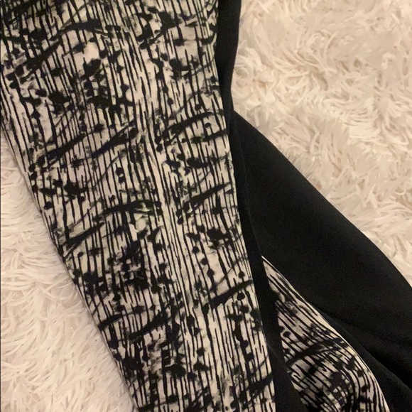 Dress - Picture 5 of 5